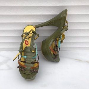“PROMISE” Platform High Heels, Hunter Green NWOT